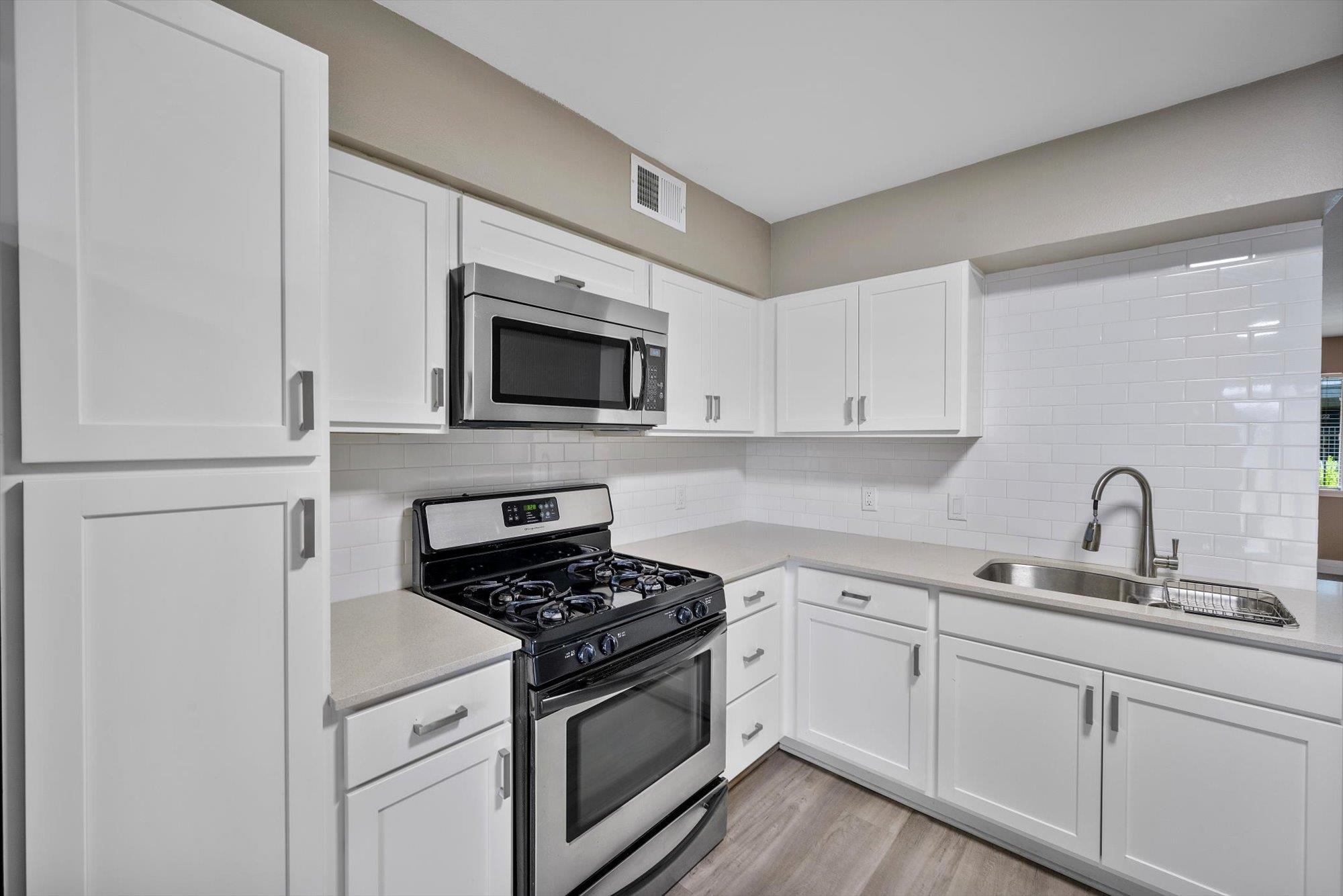 2303 East Side #109 DR # 109