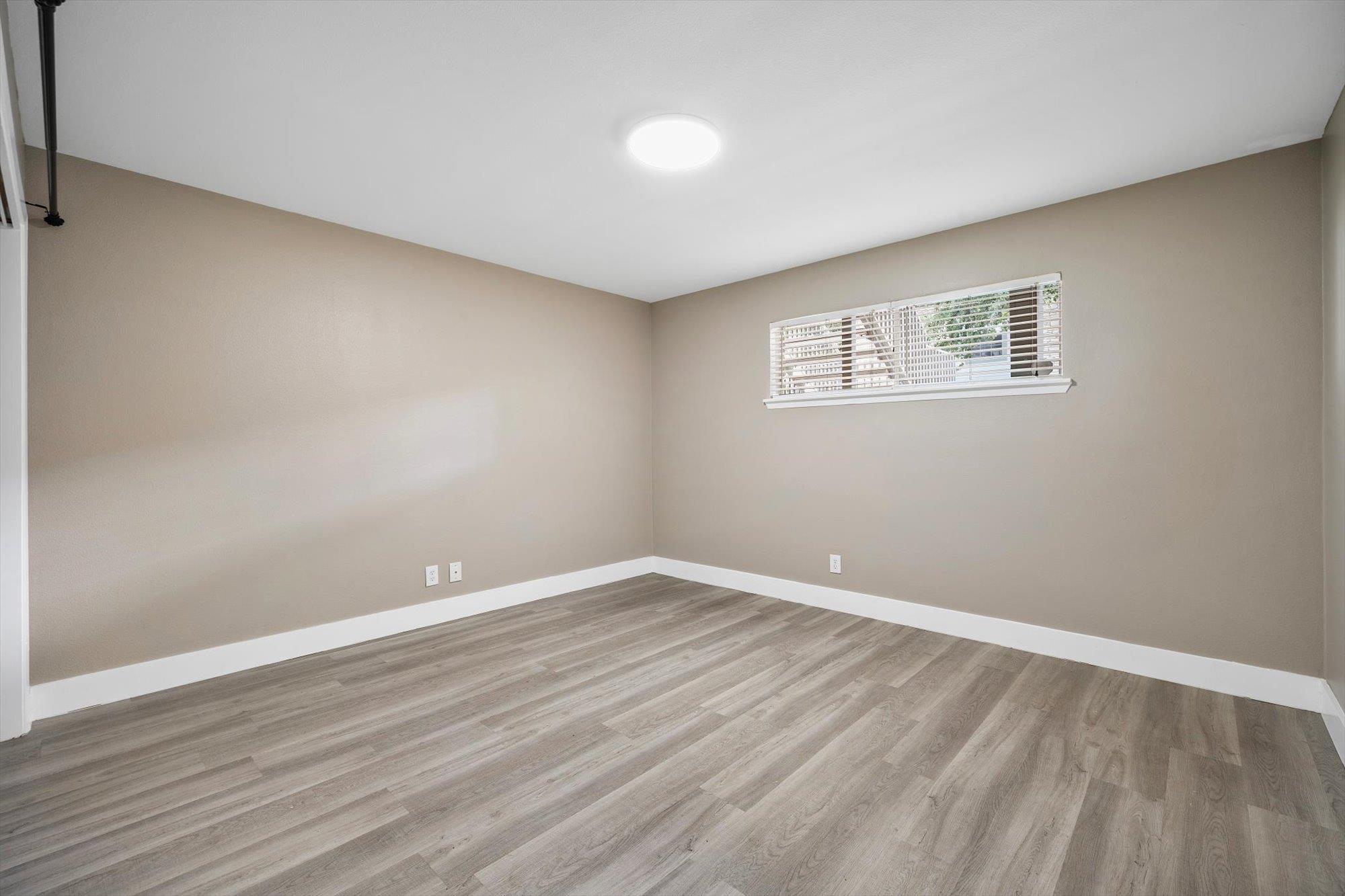 2303 East Side #109 DR # 109