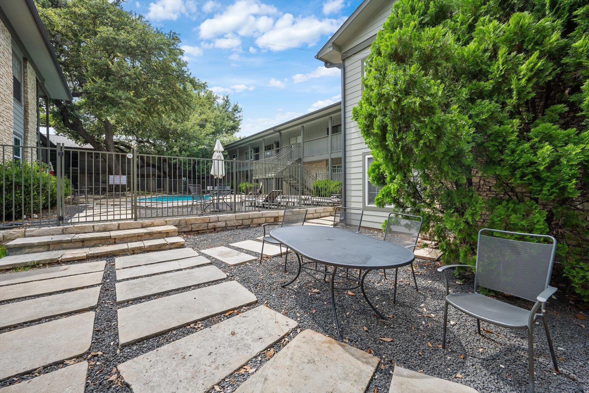 2303 East Side #109 DR # 109