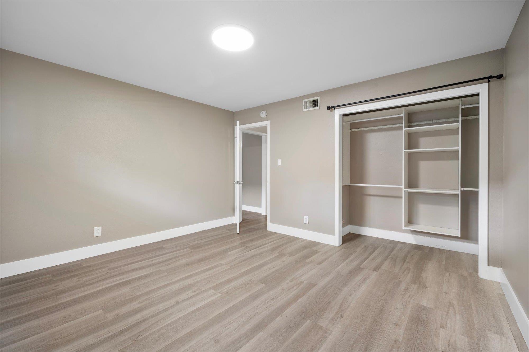 2303 East Side #109 DR # 109