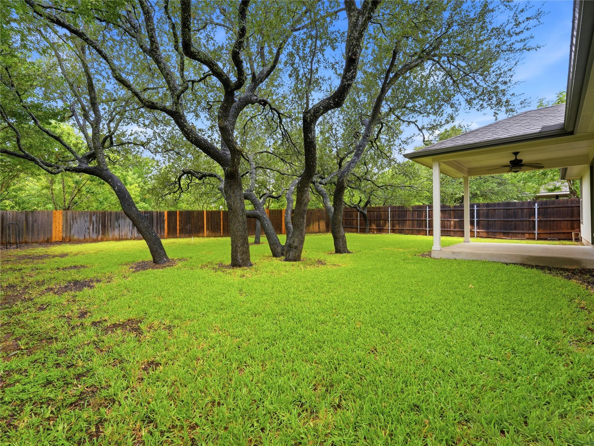 1004 Downridge DR