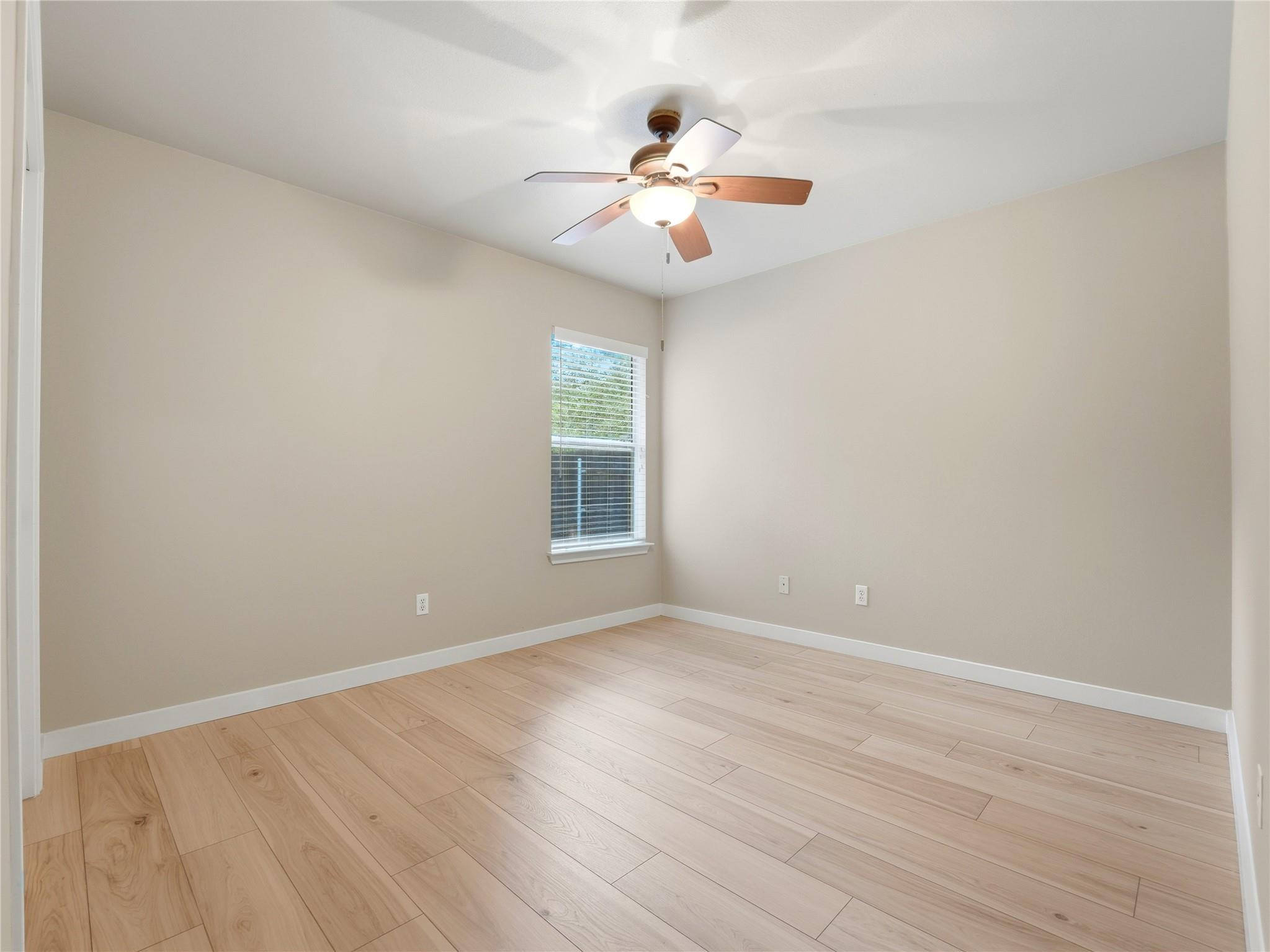 1004 Downridge DR