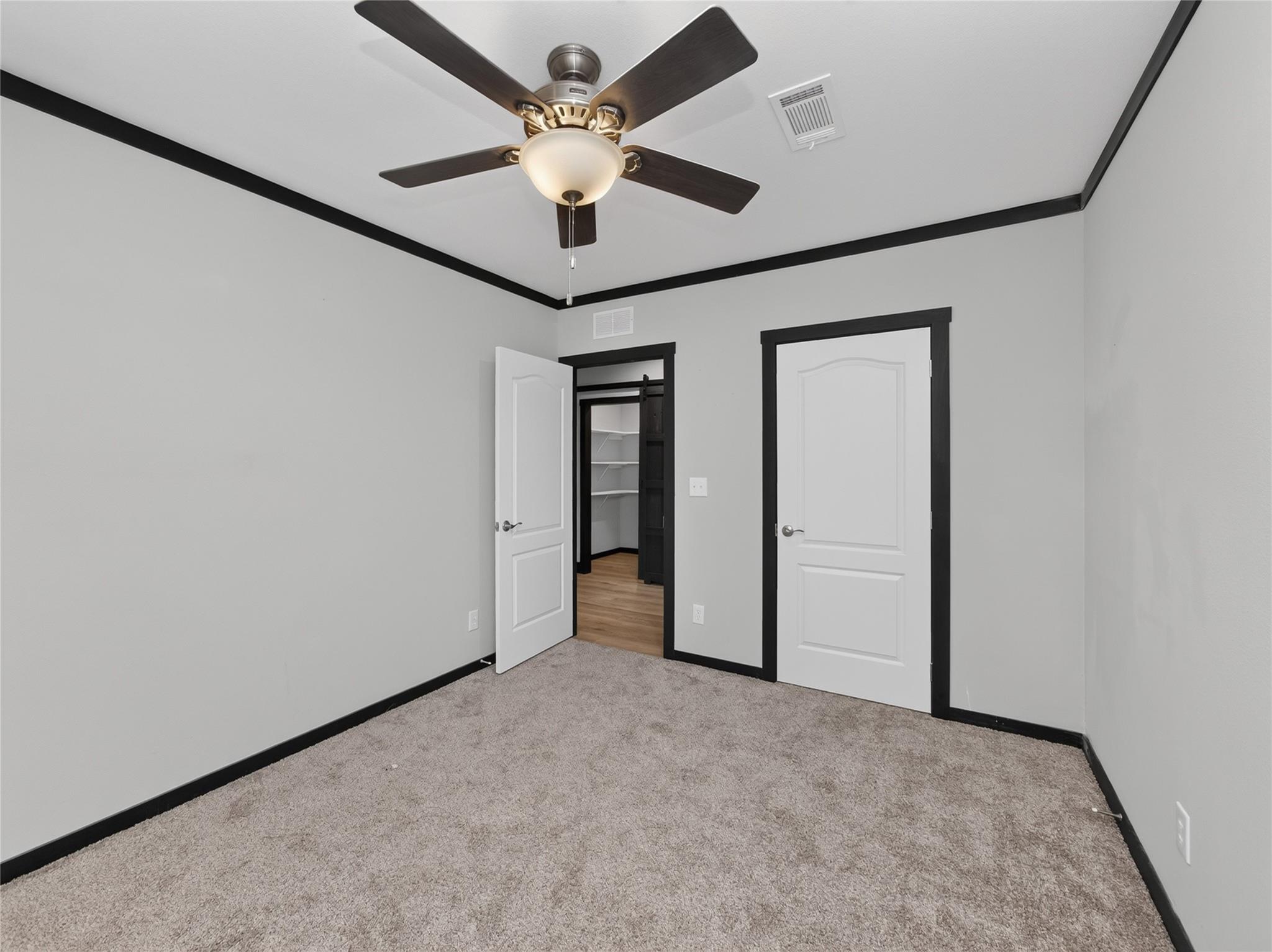 1106 Hi Line DR