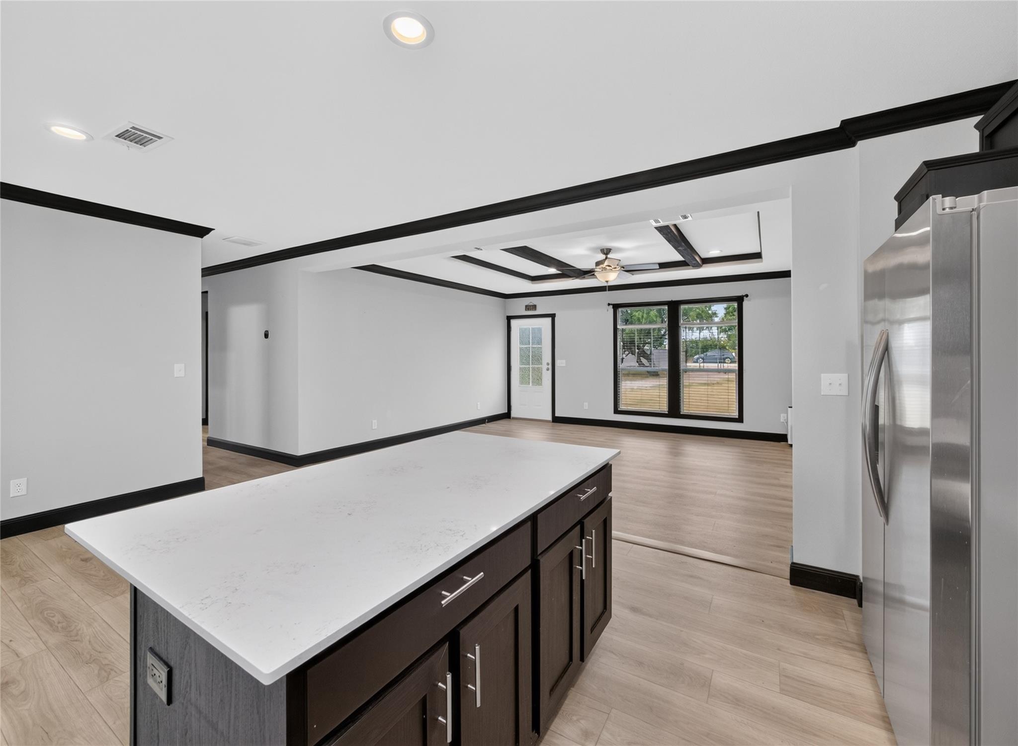 1106 Hi Line DR