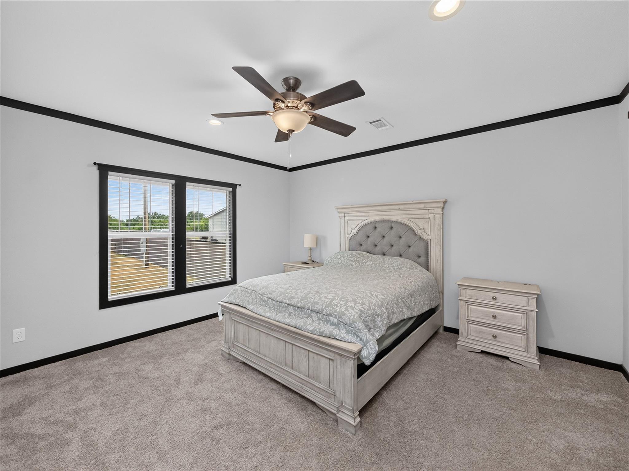 1106 Hi Line DR