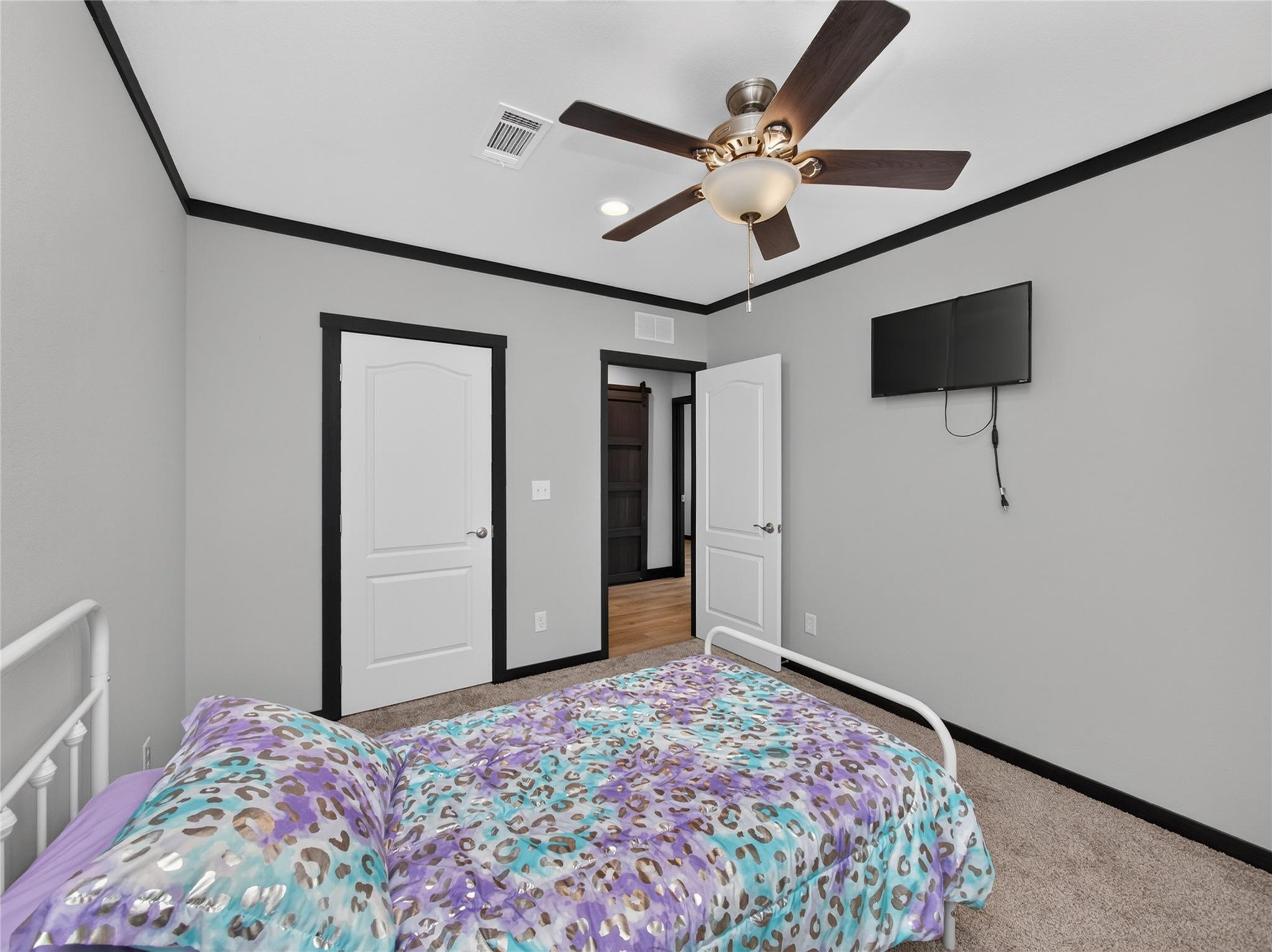 1106 Hi Line DR