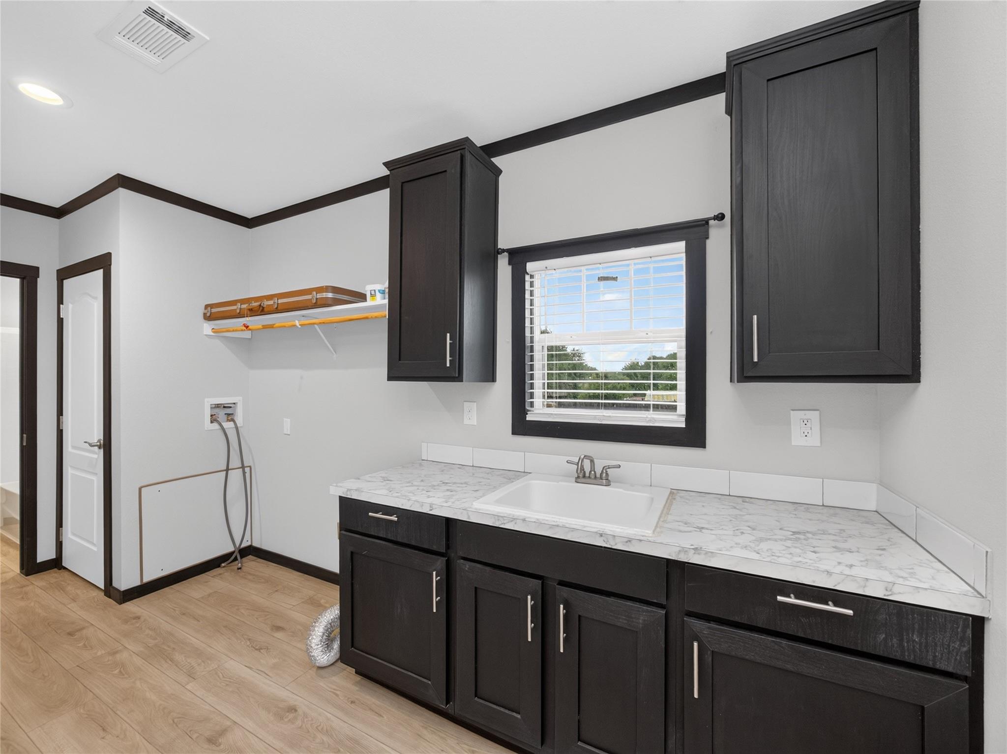 1106 Hi Line DR