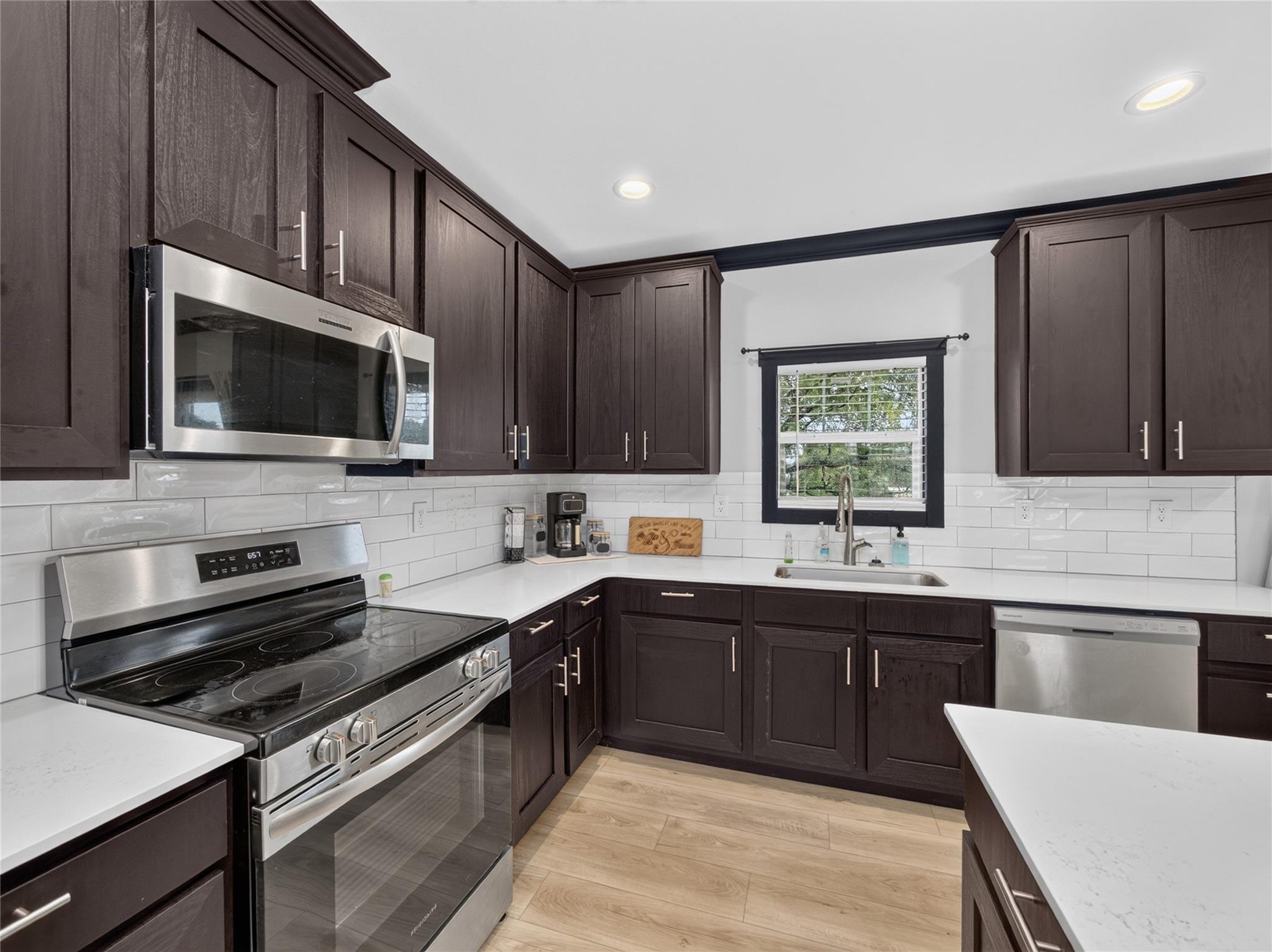 1106 Hi Line DR