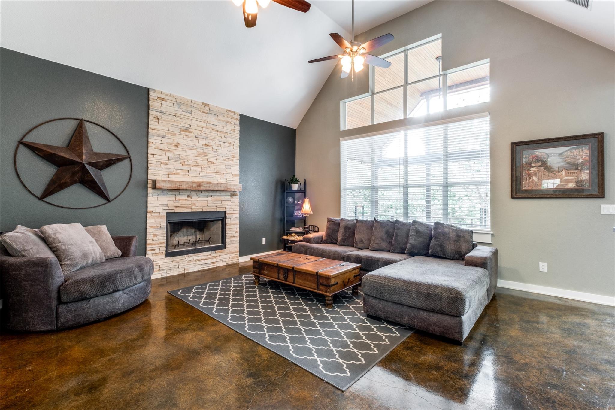 20501 Bee Hive LN