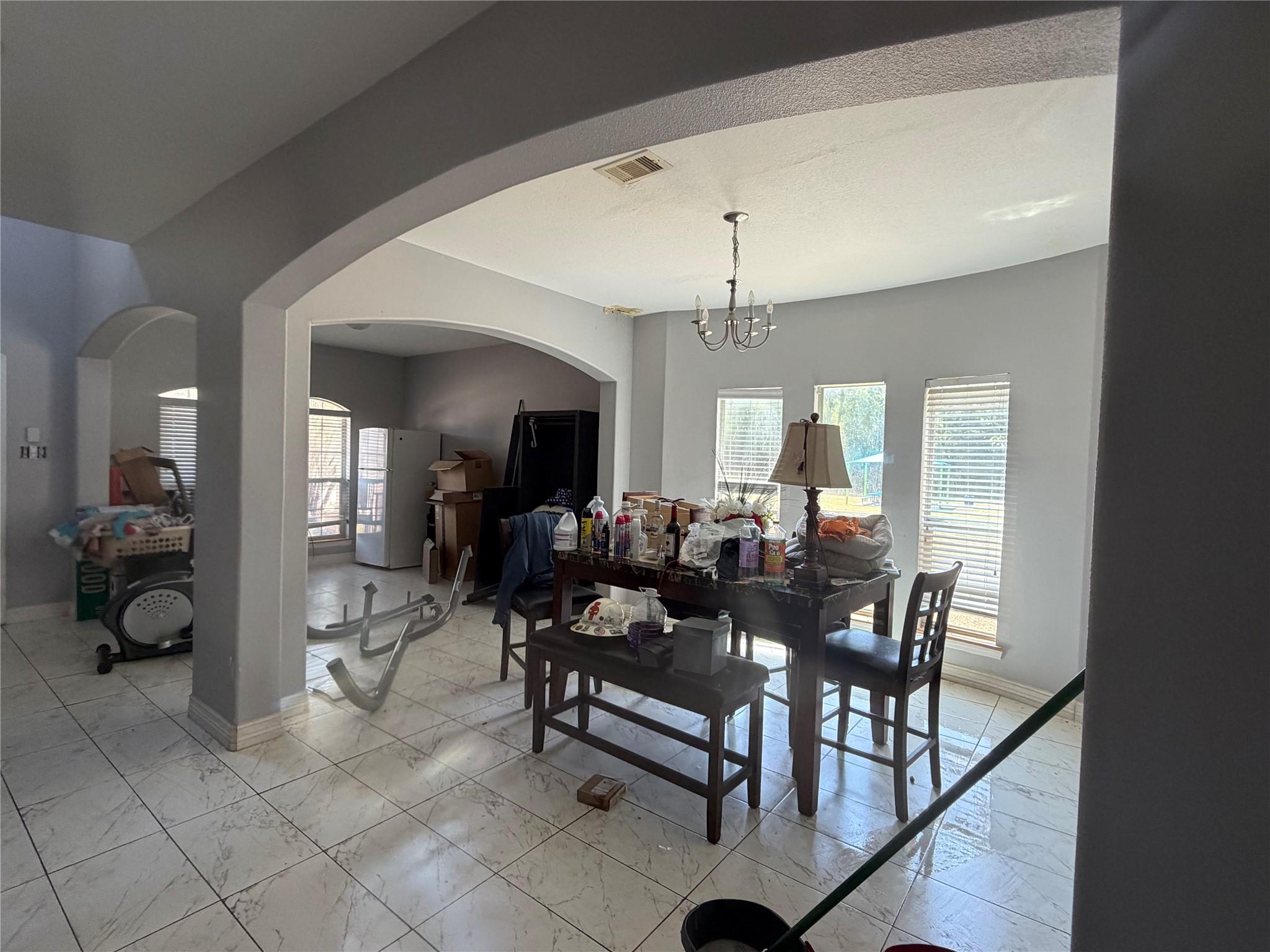 9907 Lynnwood Drive