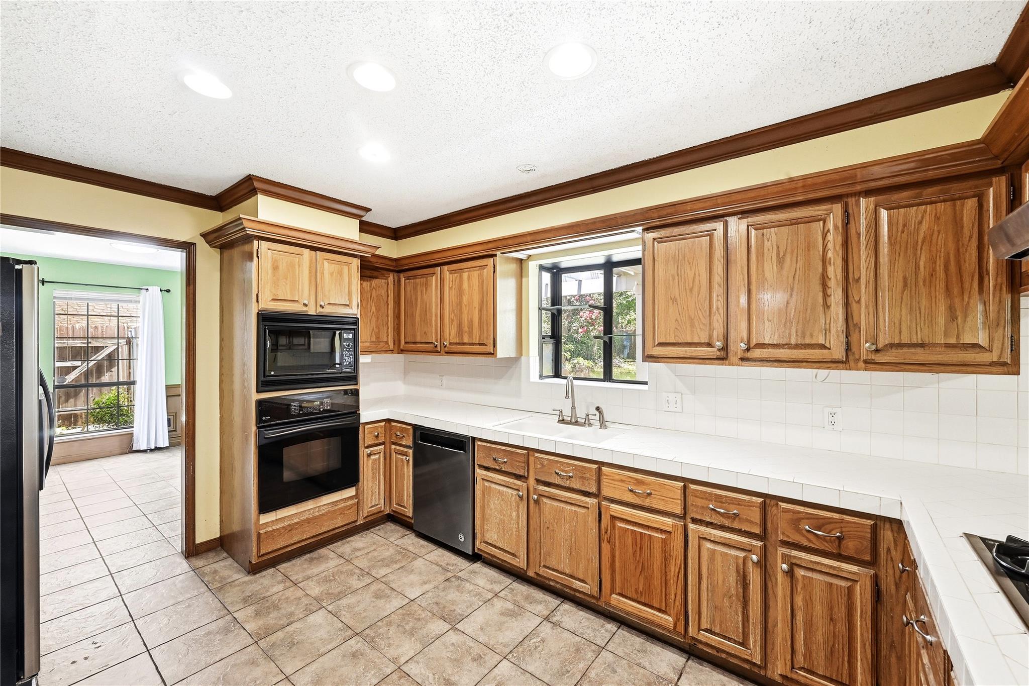 12113 Black Angus DR