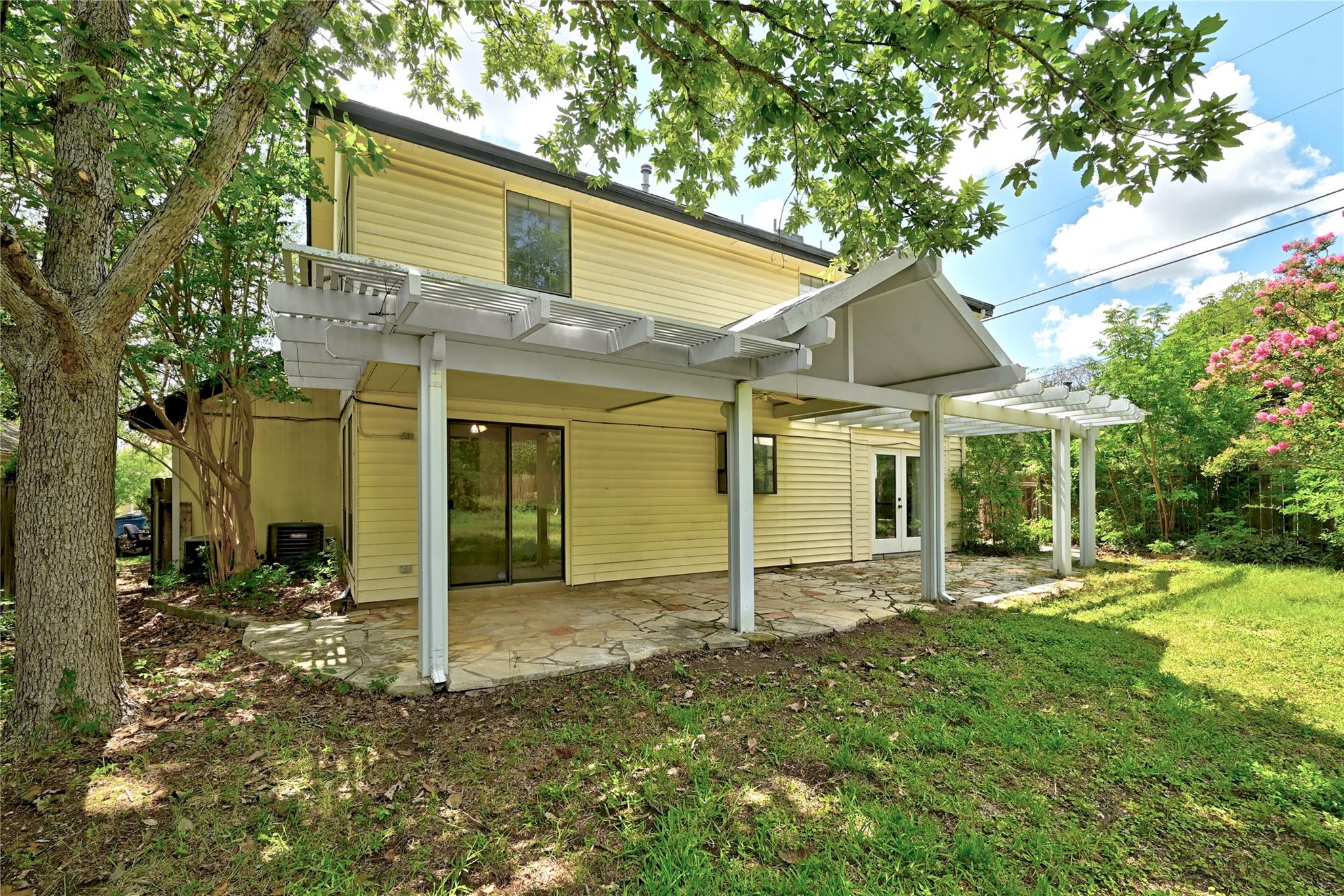 12113 Black Angus DR