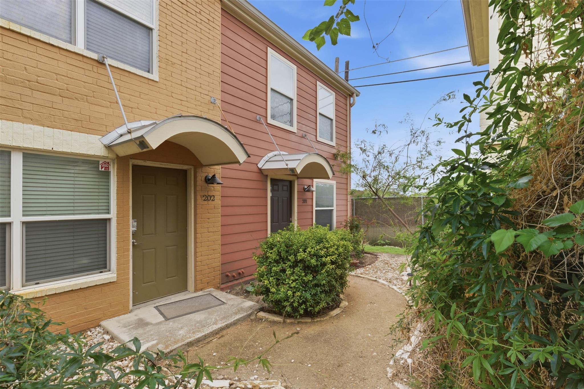 1101 Grove BLVD # 201