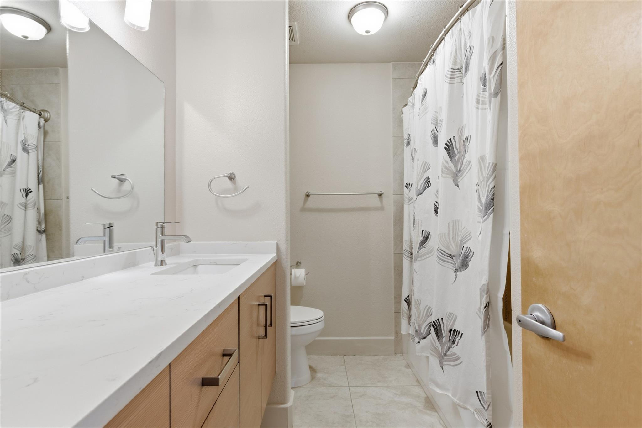 1101 Grove BLVD # 201