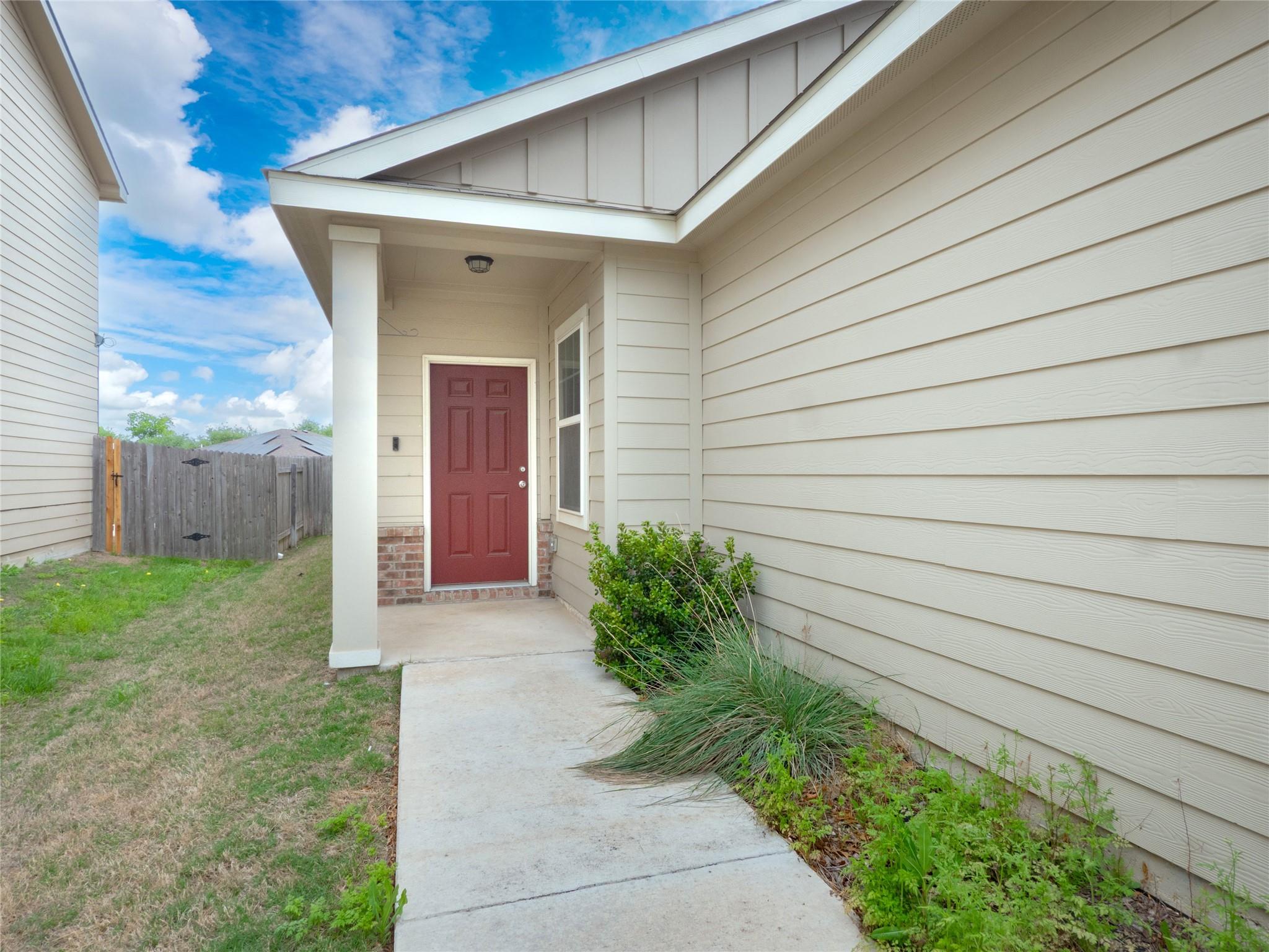 109 Rainey DR