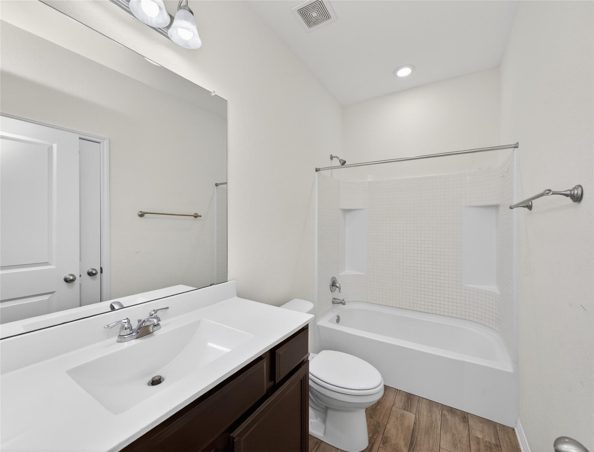 109 Rainey DR