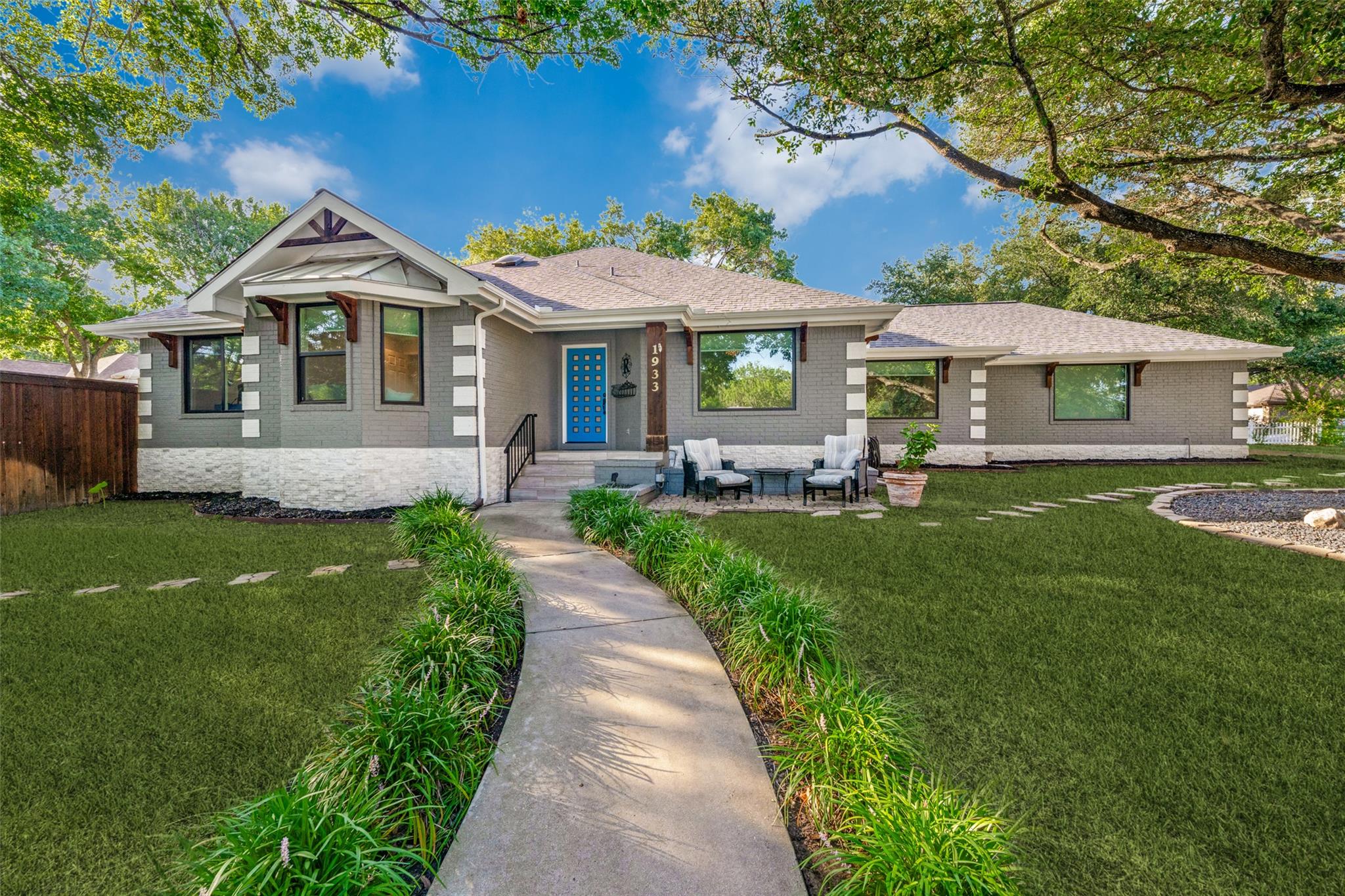 1933 Squire Circle CIR