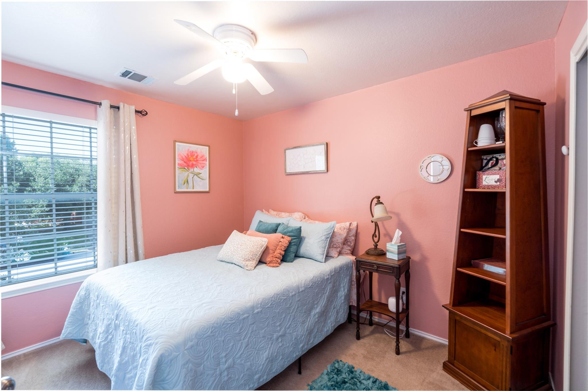 1005 Doras DR