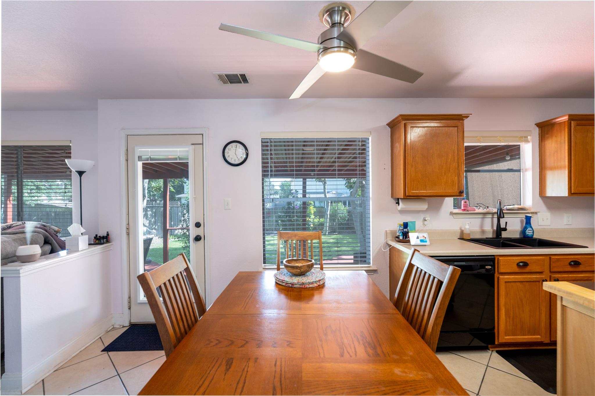 1005 Doras DR