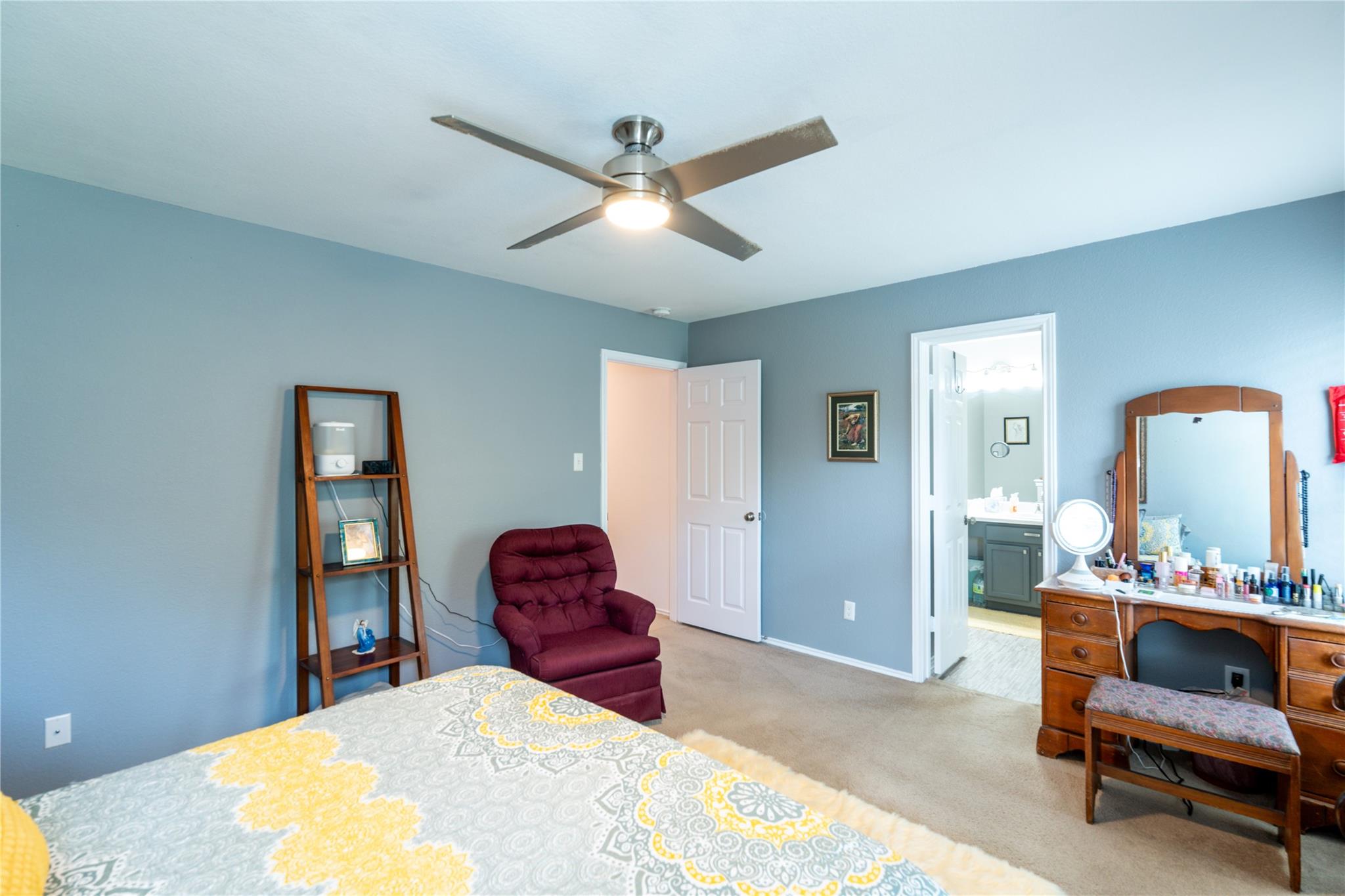 1005 Doras DR