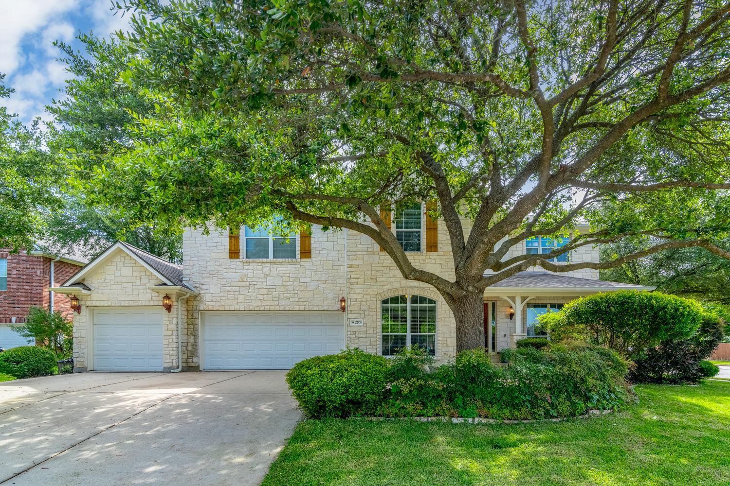 2701 Covington PL