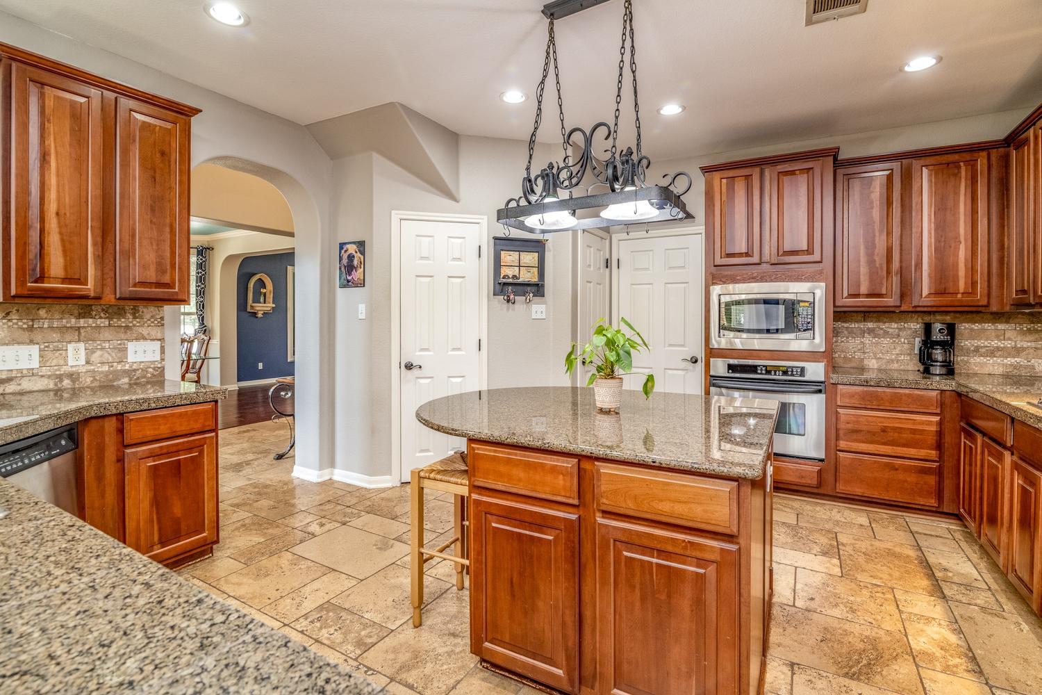 2701 Covington PL