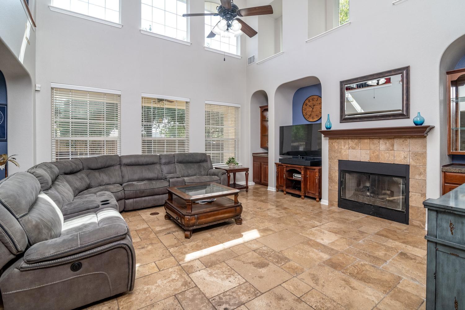 2701 Covington PL