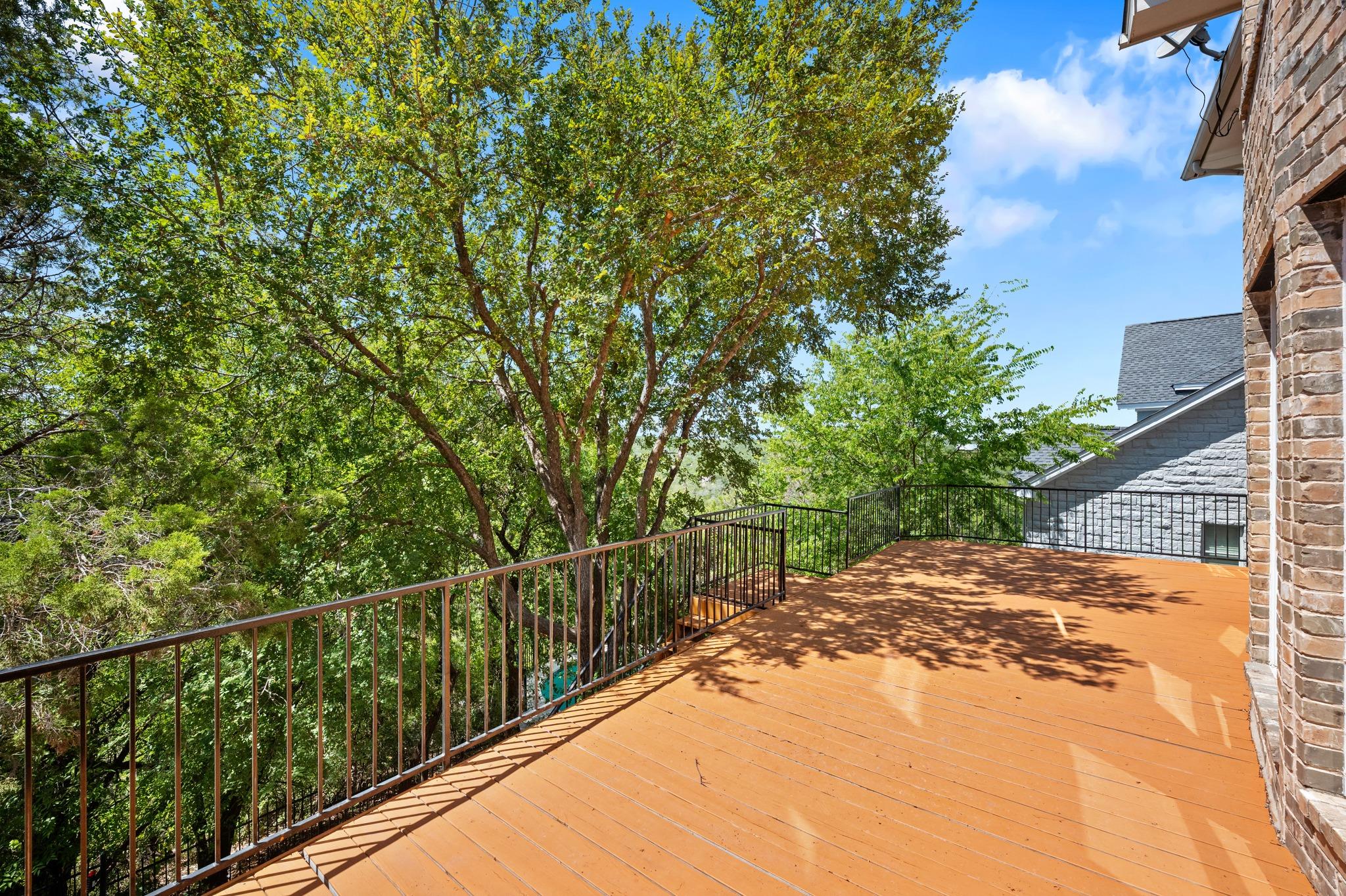 6819 Chalk Hill DR