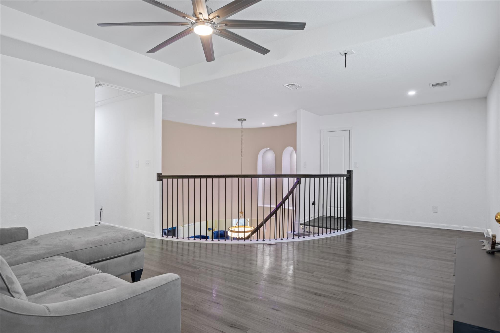 241 Oleander LOOP