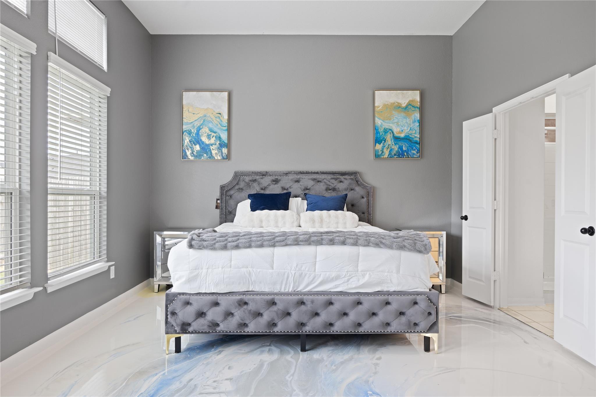 241 Oleander LOOP