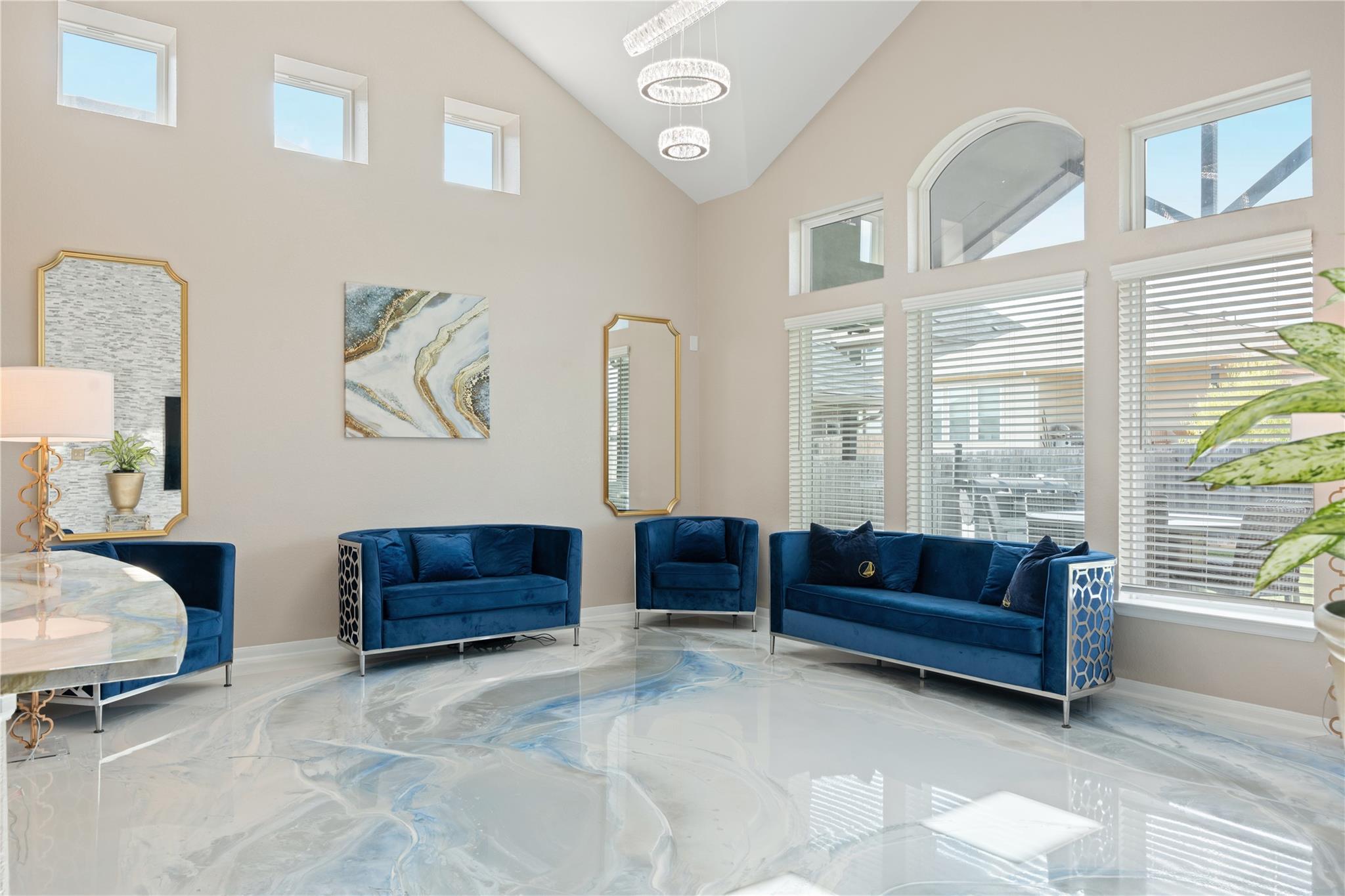 241 Oleander LOOP