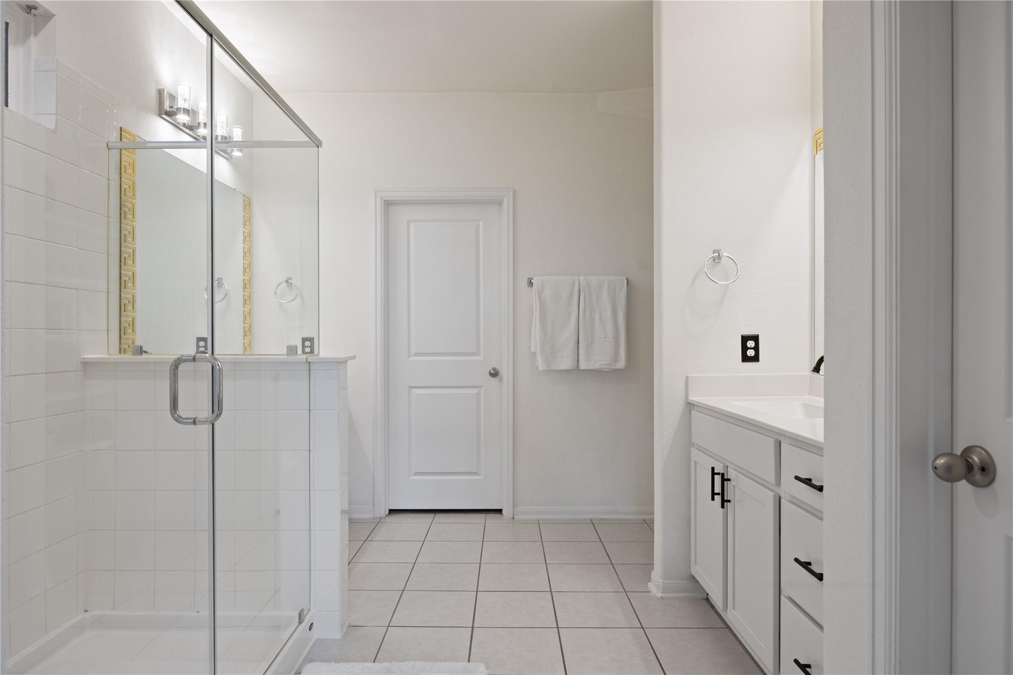 241 Oleander LOOP