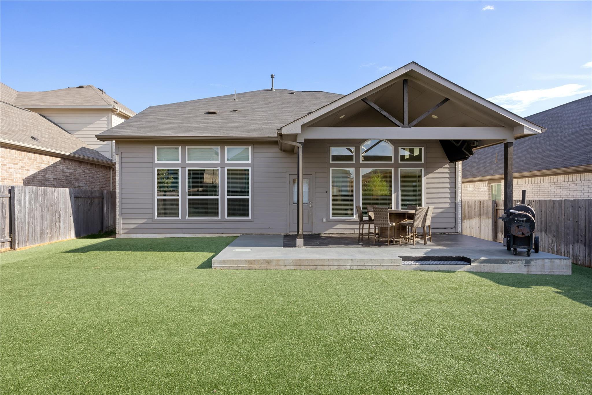 241 Oleander LOOP