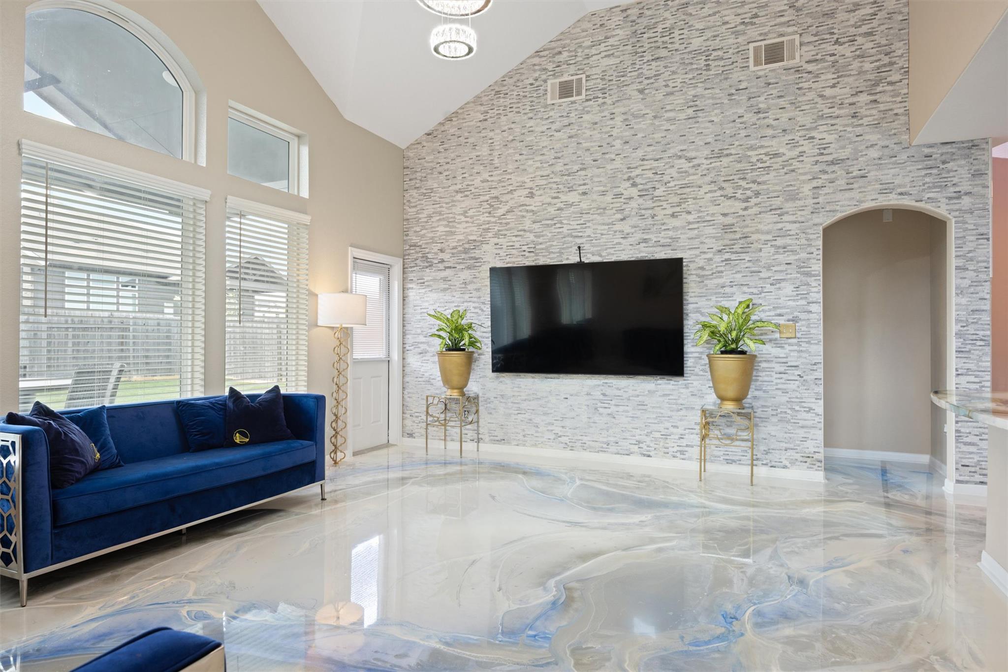 241 Oleander LOOP