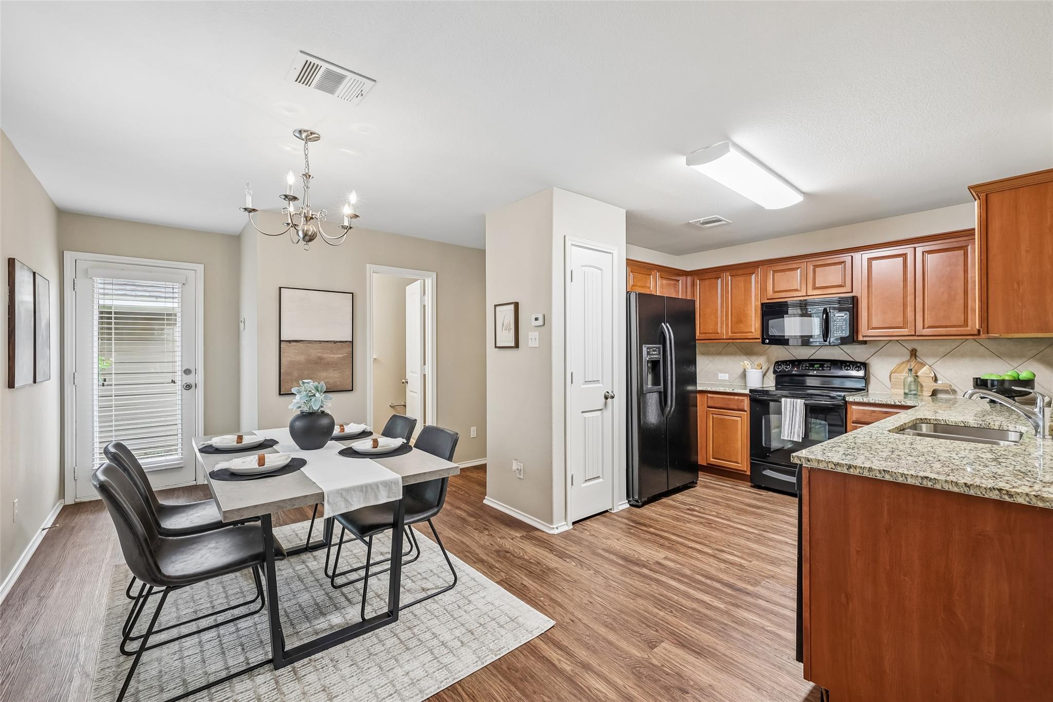 1808 Enchanted Rock DR