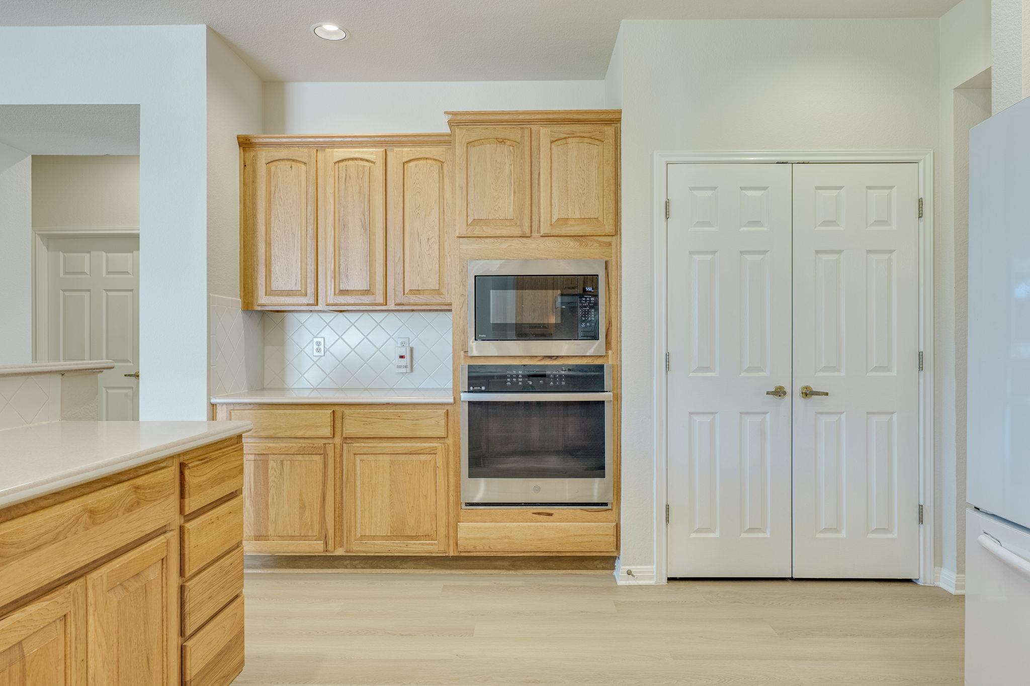 107 Lantana DR