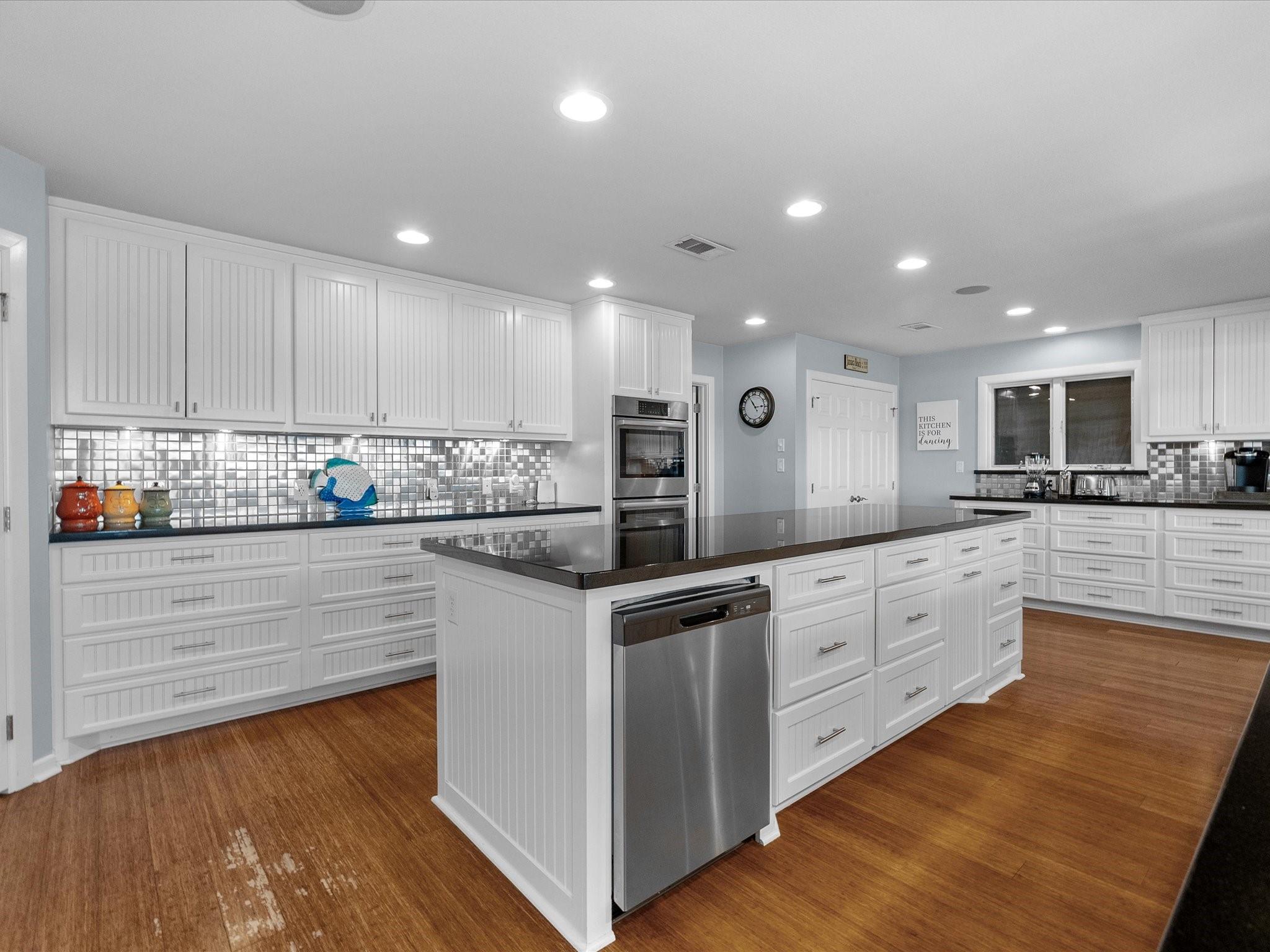4231 Jolly Roger Road