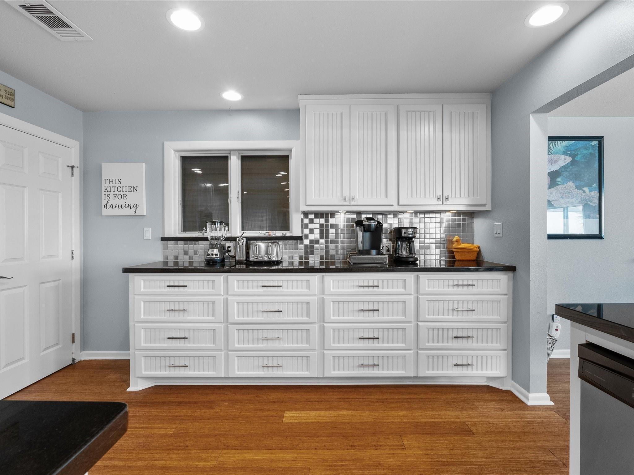 4231 Jolly Roger Road