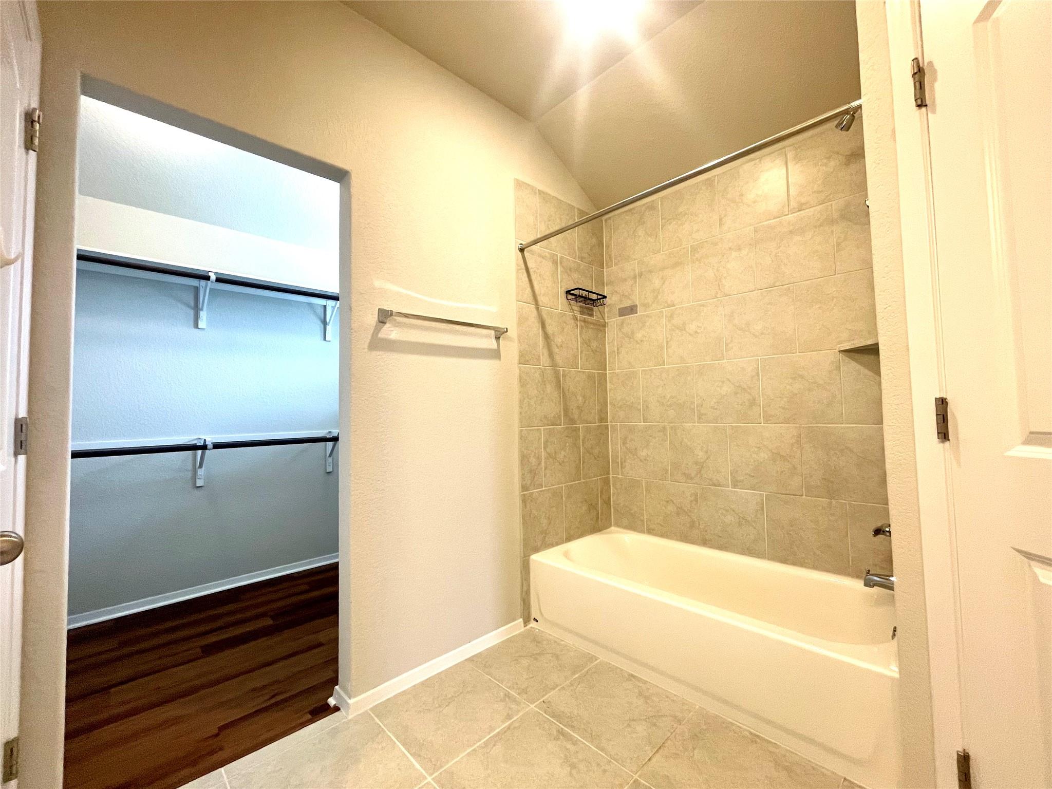 6701 Wolf Pack DR
