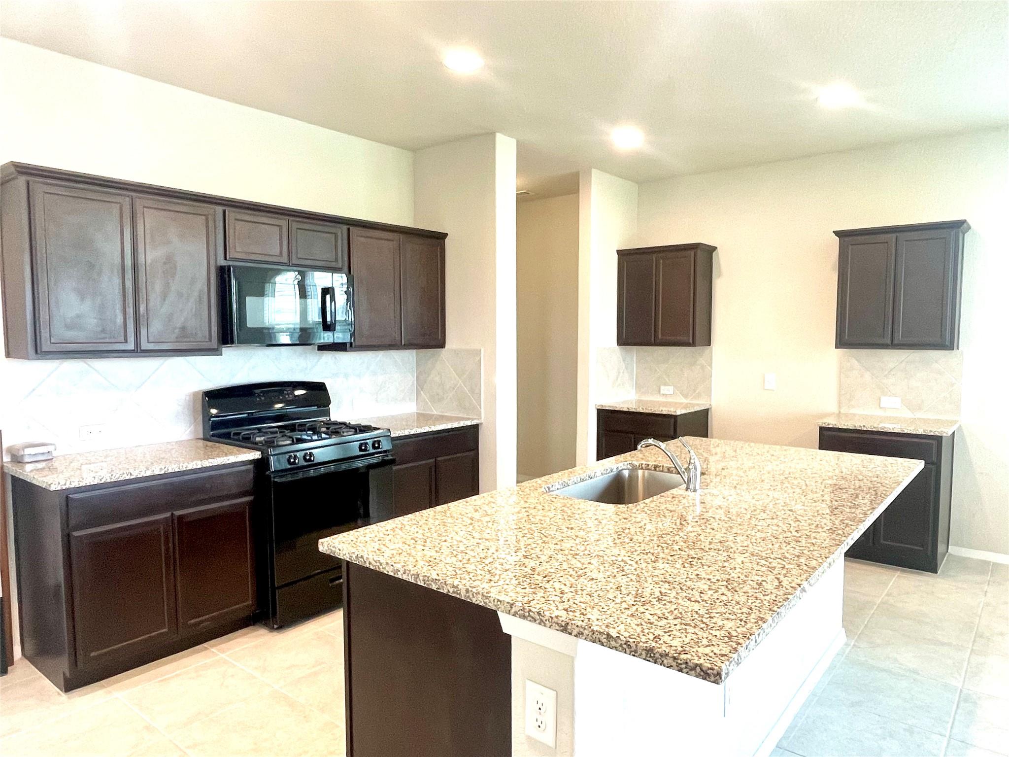 6701 Wolf Pack DR