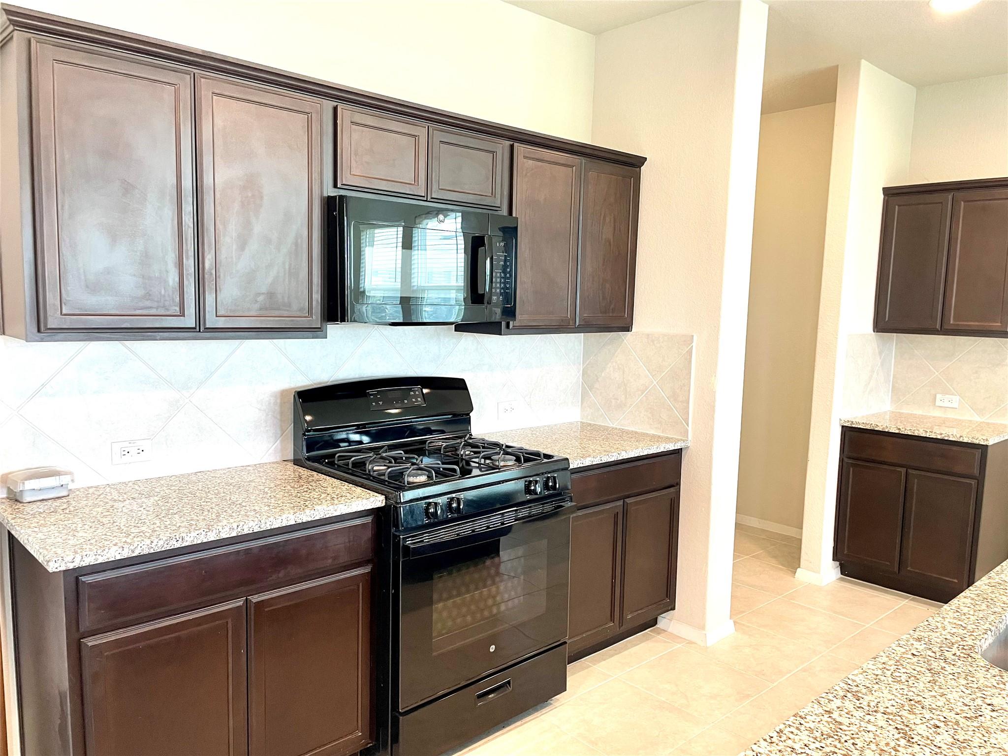 6701 Wolf Pack DR