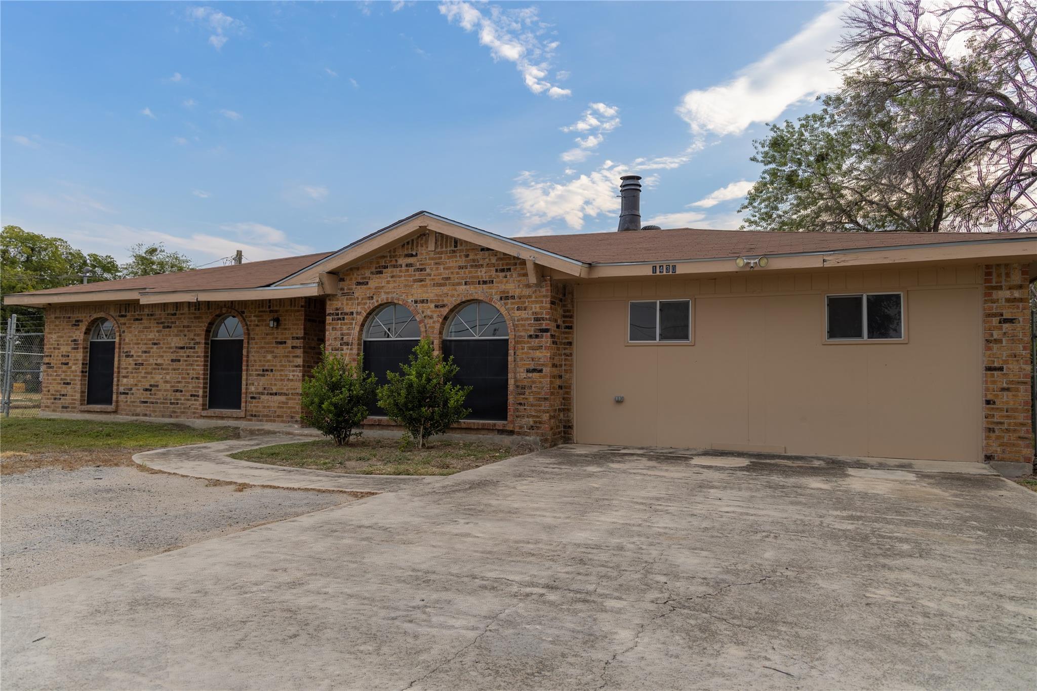 1430 State Highway 46 S