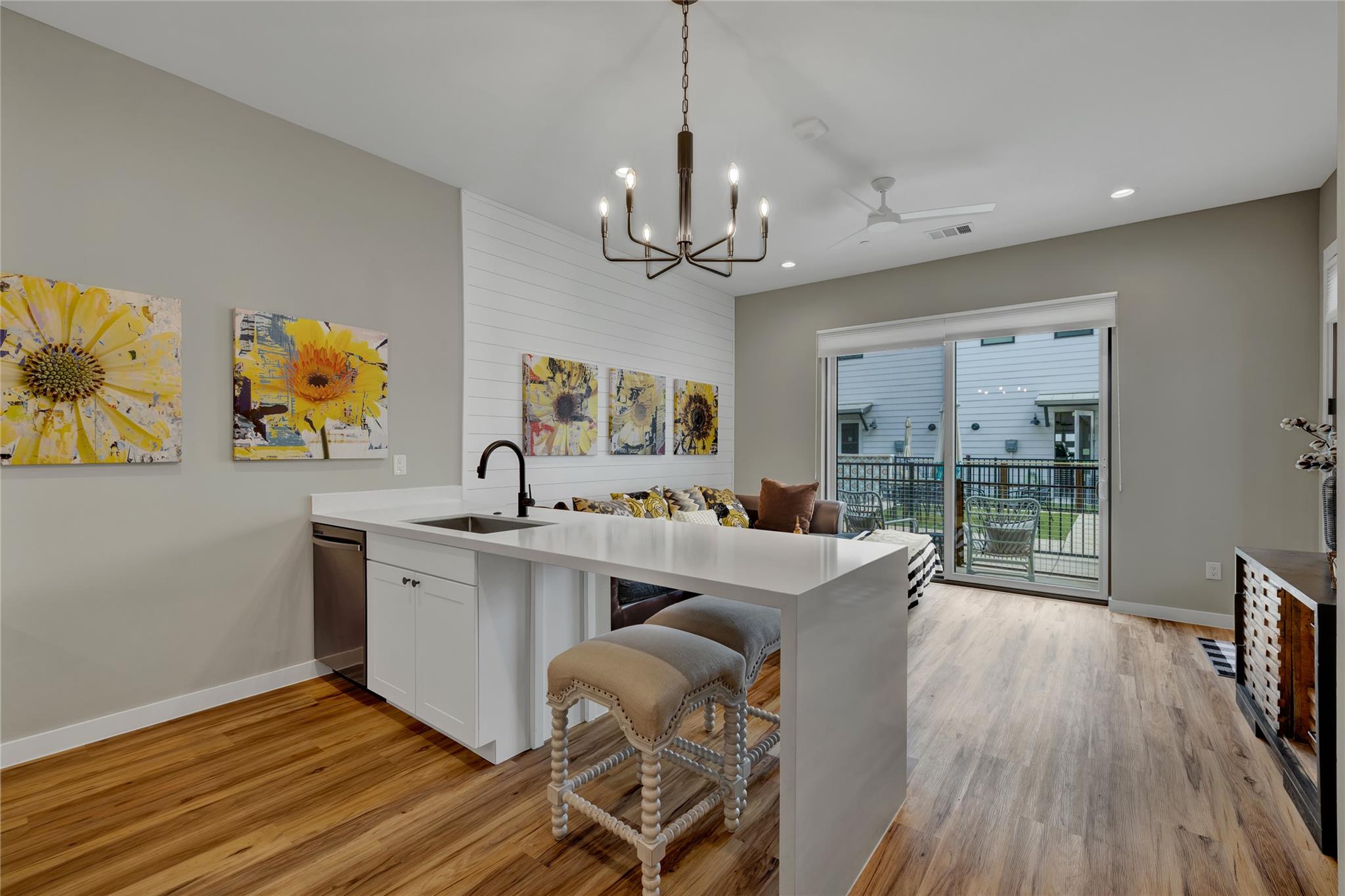1208 Academy Academy Ave # 3101