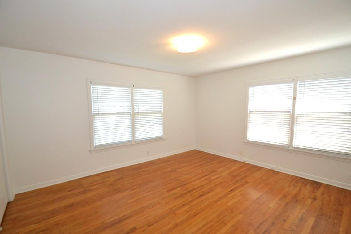 1211 Ridgemont DR