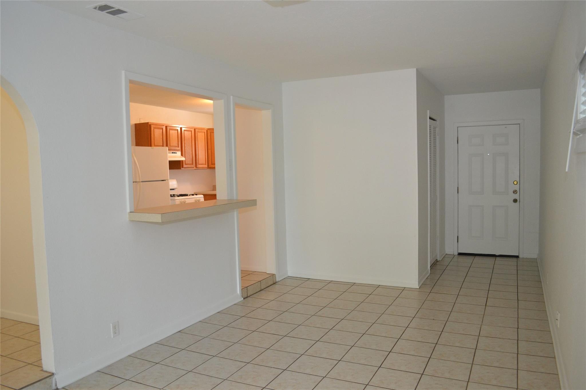 1211 Ridgemont DR