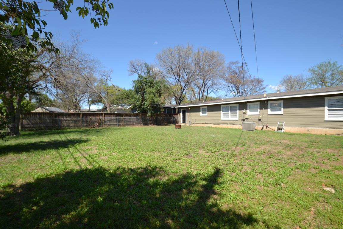 1211 Ridgemont DR
