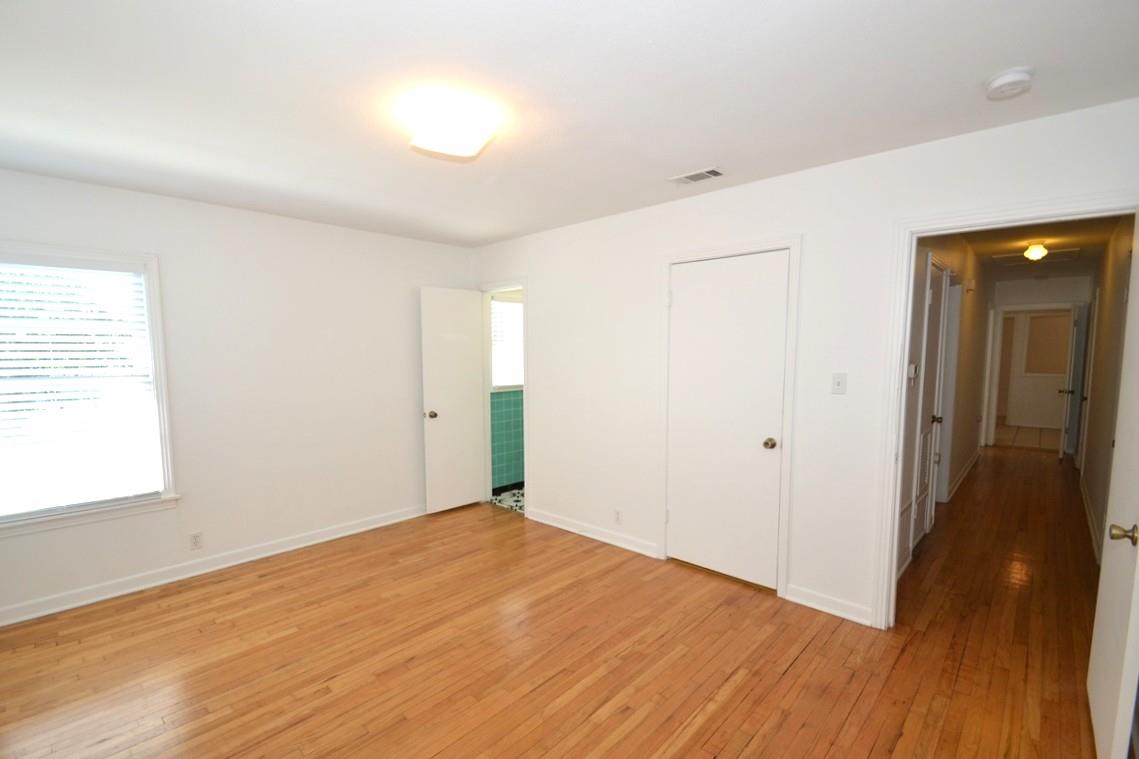 1211 Ridgemont DR