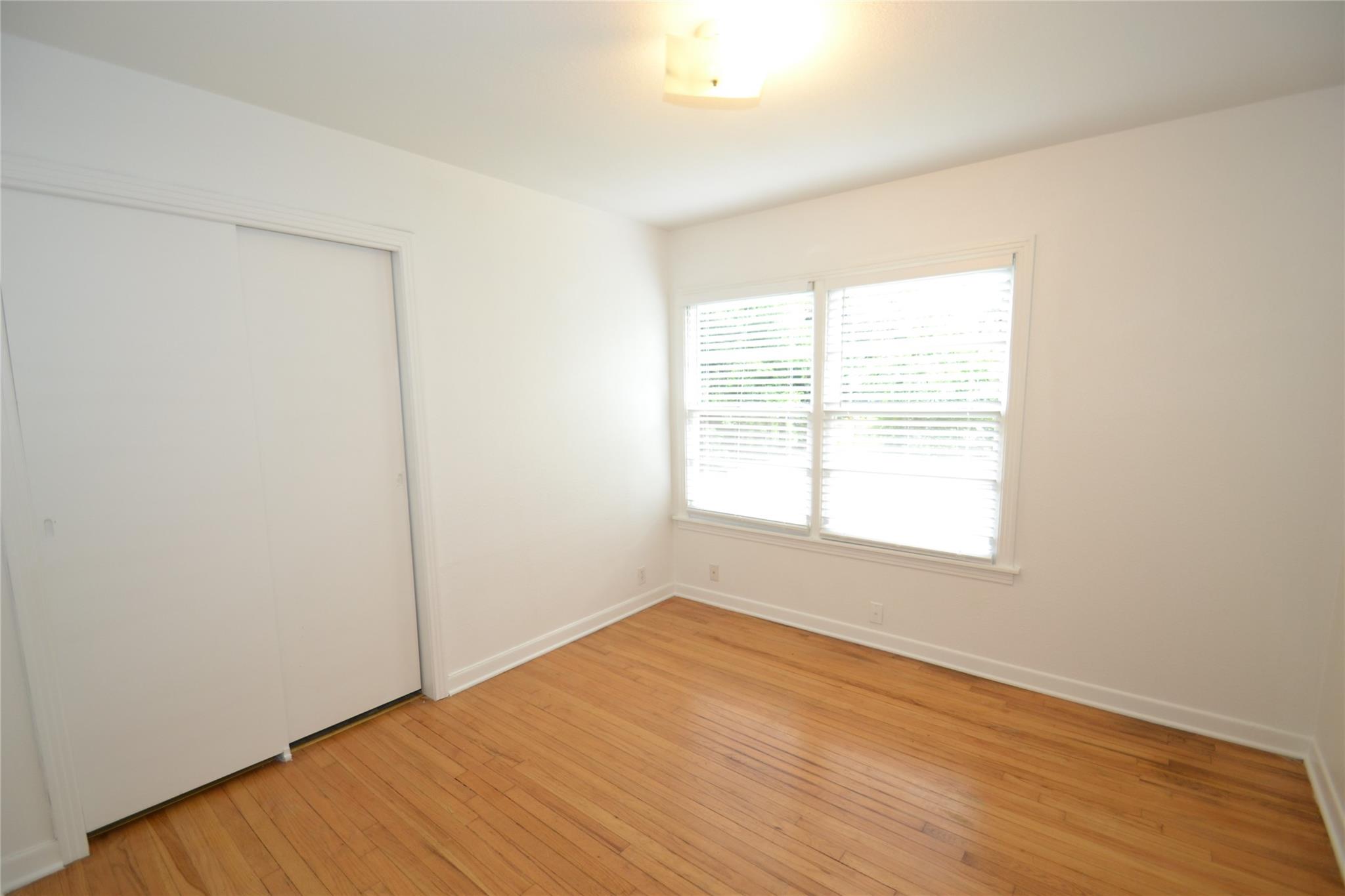1211 Ridgemont DR