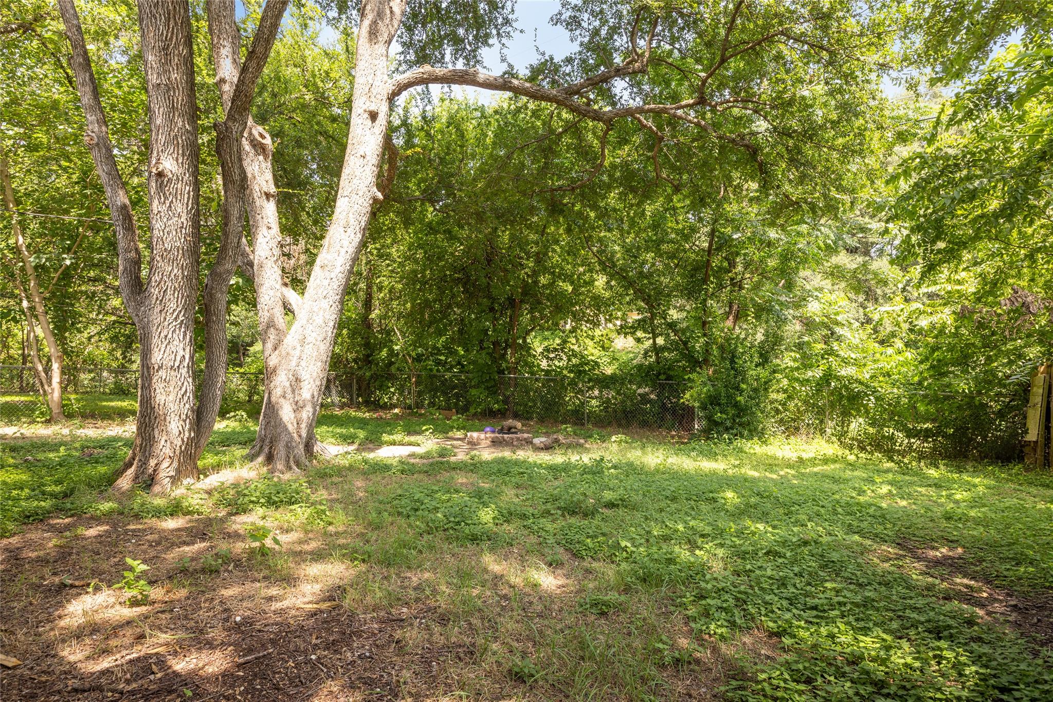 409/411 Lake Creek CIR