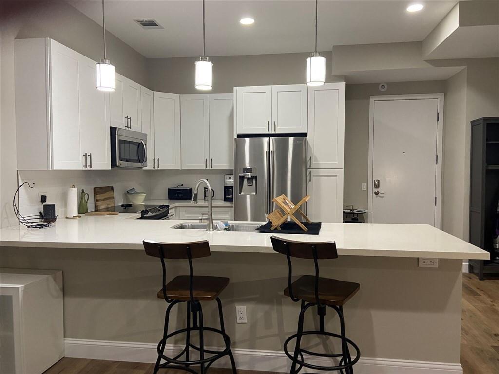 507 Sabine ST # 1006